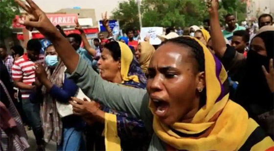 شابة سودانية تواجه الموت رجما بعد محاكمة شابة سودانية تواجه الموت رجما بعد محاكمة