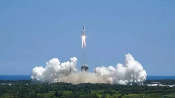 للمرة الرابعة.. صاروخ صيني يخرج عن السيطرة ويرتطم بالأرض! صورة رقم 7