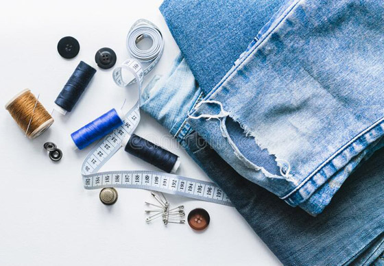 مع ارتفاع الأسعار.. إليكم 7 طرق لإصلاح الملابس الشتوية القديمة التالفة صورة رقم 4 مع ارتفاع الأسعار.. إليكم 7 طرق لإصلاح الملابس الشتوية القديمة التالفة صورة رقم 4