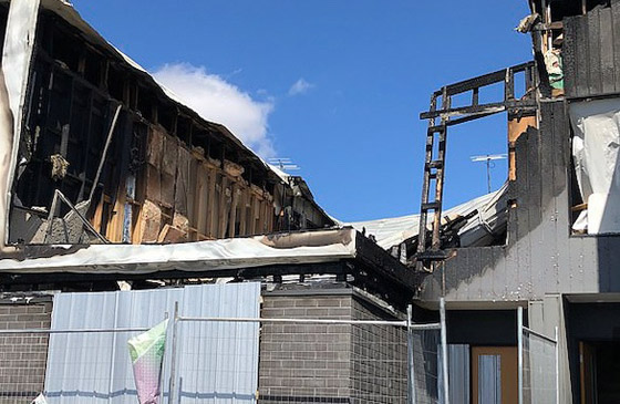 تحرق عائلة بأكملها ثم تلتقط صوراً تذكارية لما فعلت صورة رقم 5