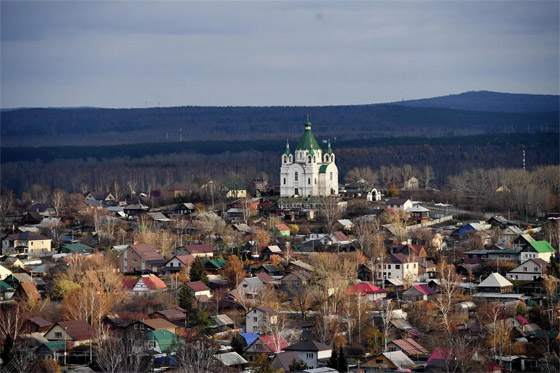 بالصور: فصل الخريف يجوب العالم.. مناظر خريفية بألوان خلابة صورة رقم 13