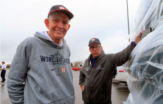 سبعيني يفوز بأكبر رهان رياضي في العالم قيمته 74 مليون دولار صورة رقم 3