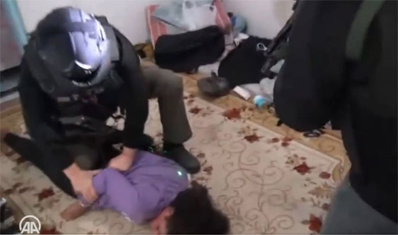 فيديو وصور: الشرطة التركية تعتقل منفذة تفجير إسطنبول وتكشف هويتها صورة رقم 7 فيديو وصور: الشرطة التركية تعتقل منفذة تفجير إسطنبول وتكشف هويتها صورة رقم 7