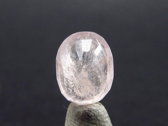 العقيق الأسود والتافيت الخام، 10 من أندر الأحجار الكريمة في العالم! صورة رقم 4