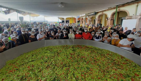 5 أطنان من صلصة الغواكامولي تفتح أبواب موسوعة غينيس لبلدة مكسيكية صورة رقم 4