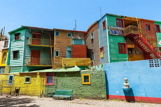 لا بوكا.. من بلدة متهالكة إلى أشهر شوارع الفن في العالم صورة رقم 4