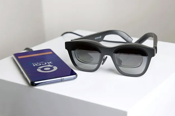 تحول الصوت لكتابة.. نظارات ذكية تسمح للصم بـ