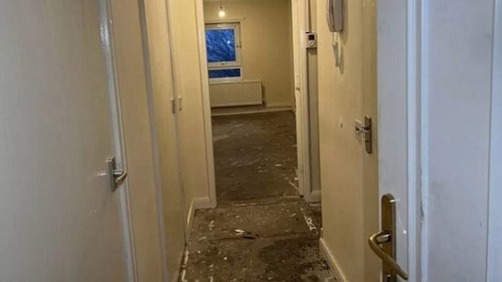 غريب...يعود من عطلة ليجد منزله فارغاً تماماً! صورة رقم 3