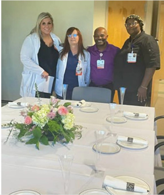 ثنائى أمريكى يعقدان زفافهما فى المستشفى قبل 3 أيام من خضوع العريس لجراحة بالقلب صورة رقم 4