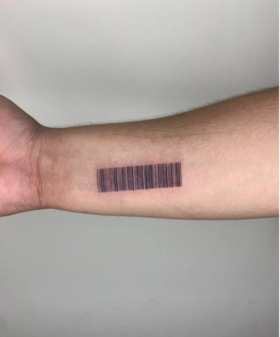 تايوانى يدفع النقود باستخدام ساعده بفضل تطبيق 