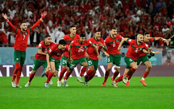 رجل أعمال إسرائيلي يقدم 10 آلاف دولار للاعبي المنتخب المغربي!! صورة رقم 5 رجل أعمال إسرائيلي يقدم 10 آلاف دولار للاعبي المنتخب المغربي!! صورة رقم 5