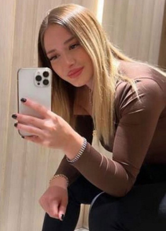 فتاة تركية توثق آخر لحظاتها.. فيديو لاصطدام طائرتها بمحطة لتوليد الكهرباء صورة رقم 18 فتاة تركية توثق آخر لحظاتها.. فيديو لاصطدام طائرتها بمحطة لتوليد الكهرباء صورة رقم 18