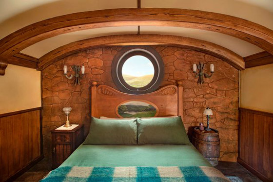 بـ10 دولارات فقط.. فرصة النوم في منزل الهوبيت من فيلم 