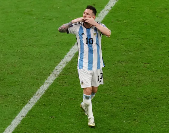 النجم الأرجنتيني ميسي يودع: نهائي قطر آخر مباراة لي في كأس العالم صورة رقم 7 النجم الأرجنتيني ميسي يودع: نهائي قطر آخر مباراة لي في كأس العالم صورة رقم 7