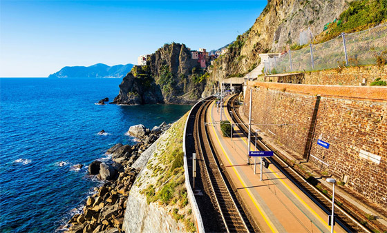 منها قطار عائم.. إليكم 8 قطارات غيرت منظورنا للسفر عام 2022 صورة رقم 6 منها قطار عائم.. إليكم 8 قطارات غيرت منظورنا للسفر عام 2022 صورة رقم 6