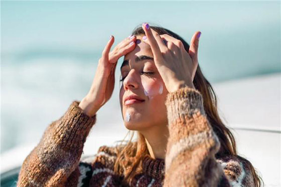 كيف تحمين بشرتكِ أثناء ممارسة الرياضة.. شتاءً؟ صورة رقم 4