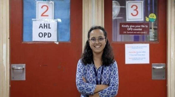 تتغلب على السرطان وتصبح باحثة في المستشفى الذي عولجت فيه صورة رقم 1