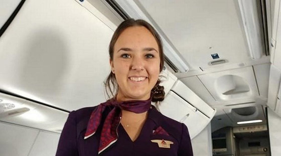 يحجز 6 رحلات طيران ليمضي الوقت مع ابنته في كريسماس صورة رقم 1