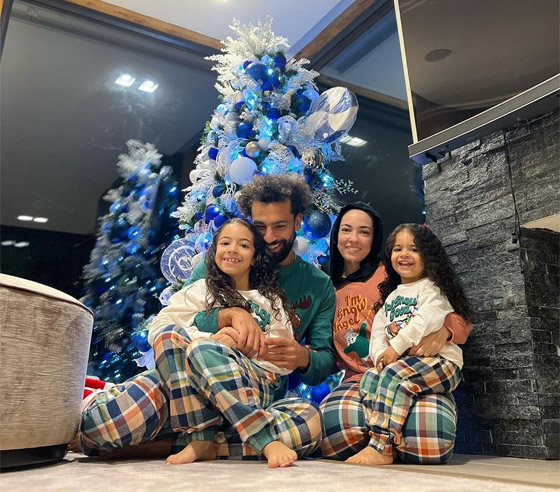 بالصور: محمد صلاح يحتفل مع عائلته بعيد الميلاد صورة رقم 3 بالصور: محمد صلاح يحتفل مع عائلته بعيد الميلاد صورة رقم 3