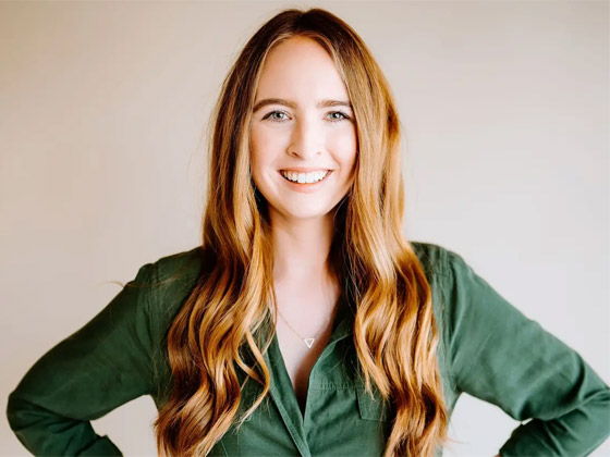 شابة عشرينية تعمل 4 ساعات فقط يوميا وتجني مليوني دولار سنويا! صورة رقم 2