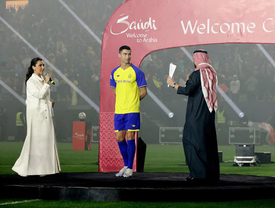 صورة رقم 5 - فيديو رونالدو في السعودية يتحدث باللغة العربية: صورة رقم 5 - فيديو رونالدو في السعودية يتحدث باللغة العربية: