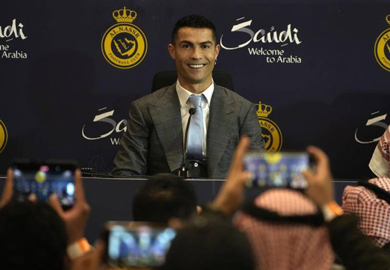 صورة رقم 12 - فيديو رونالدو في السعودية يتحدث باللغة العربية: صورة رقم 12 - فيديو رونالدو في السعودية يتحدث باللغة العربية: