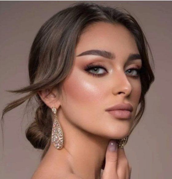 فيديو وصور: عربيتان بمسابقة ملكة جمال الكون.. البحرينية ايفلين خليفه واللبنانية ياسمينا زيتون صورة رقم 2