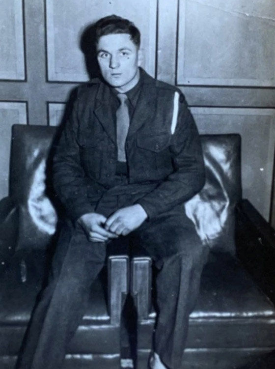 سائق شاحنة تسعيني يستمر بالعمل 12 ساعة يومياً.. والسبب؟ صورة رقم 5