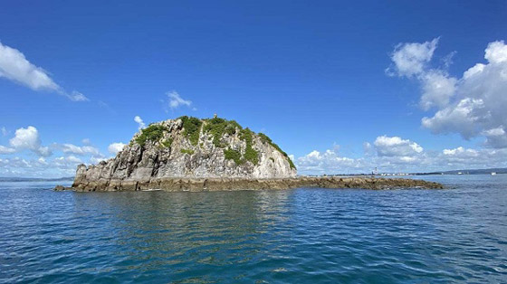 جزيرة غامضة تحتفظ بمدخل سري من الماضي صورة رقم 4