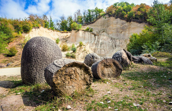 ظاهرة غريبة في رومانيا.. ما قصة 