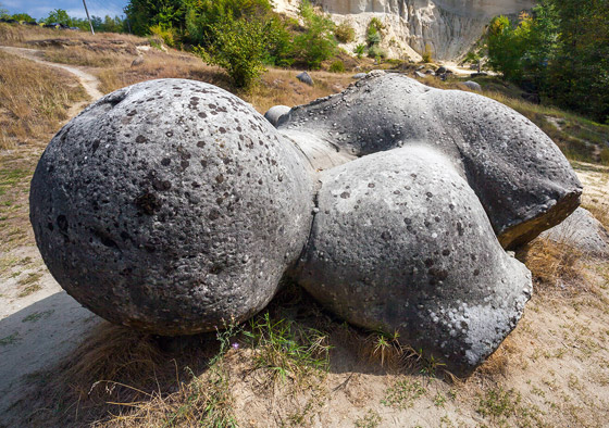 ظاهرة غريبة في رومانيا.. ما قصة 