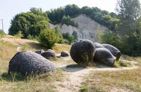 ظاهرة غريبة في رومانيا.. ما قصة 