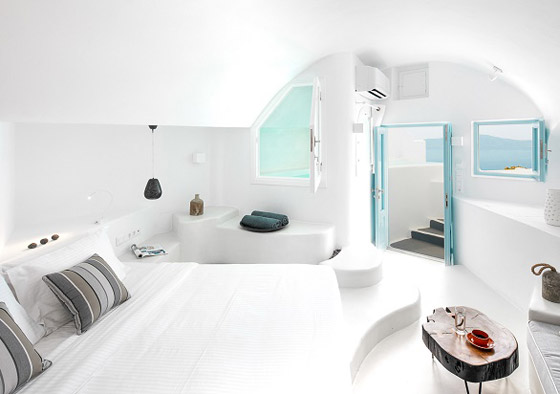 جزيرة سانتوريني اليونانية.. عطلة الأحلام صورة رقم 1