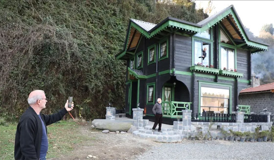 فريد من نوعه.. منزل بتركيا يدور حول نفسه دورة كاملة.. فما قصته؟! صورة رقم 1