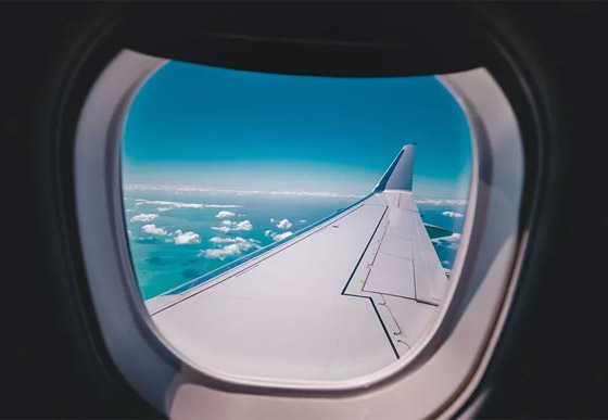 ثقب في نافذة الطائرة.. ما السبب الذي لا يدركه كثيرون؟ صورة رقم 5 ثقب في نافذة الطائرة.. ما السبب الذي لا يدركه كثيرون؟ صورة رقم 5