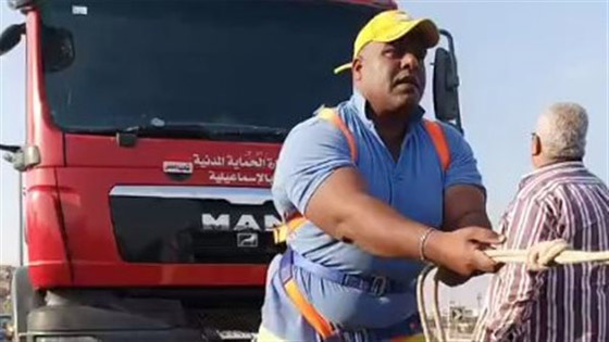 استعدادا لرقم قياسي جديد.. كابونجا يسحب سيارتي مطافئ بوزن 30 طنا صورة رقم 1 استعدادا لرقم قياسي جديد.. كابونجا يسحب سيارتي مطافئ بوزن 30 طنا صورة رقم 1