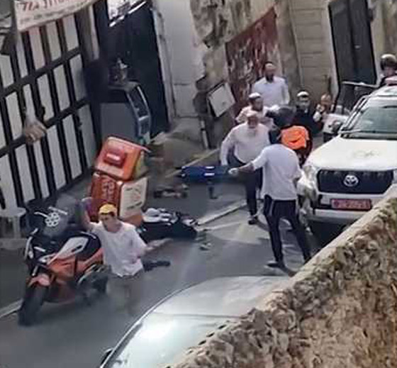 فلسطيني في الـ13 من عمره يصيب مستوطنين بعملية إطلاق نار في القدس صورة رقم 8 فلسطيني في الـ13 من عمره يصيب مستوطنين بعملية إطلاق نار في القدس صورة رقم 8