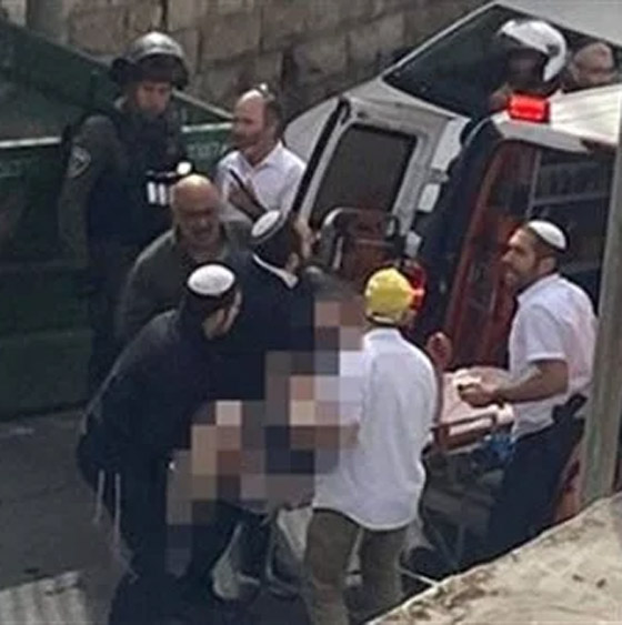 فلسطيني في الـ13 من عمره يصيب مستوطنين بعملية إطلاق نار في القدس صورة رقم 10 فلسطيني في الـ13 من عمره يصيب مستوطنين بعملية إطلاق نار في القدس صورة رقم 10