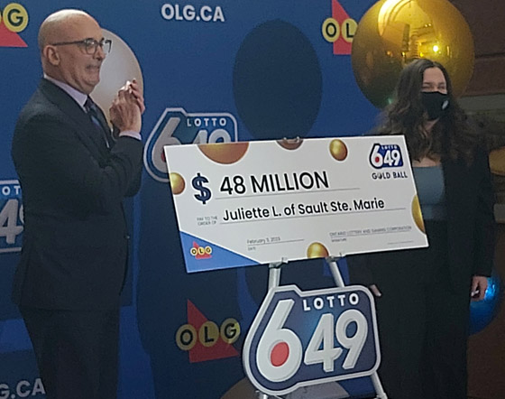 مراهقة كندية تربح 36 مليون دولار أمريكي بفضل أول تذكرة يانصيب تشتريها صورة رقم 4
