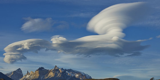 أغرب أشكال الغيوم على الإطلاق، وما يعنيه كل شكل! صورة رقم 2 أغرب أشكال الغيوم على الإطلاق، وما يعنيه كل شكل! صورة رقم 2