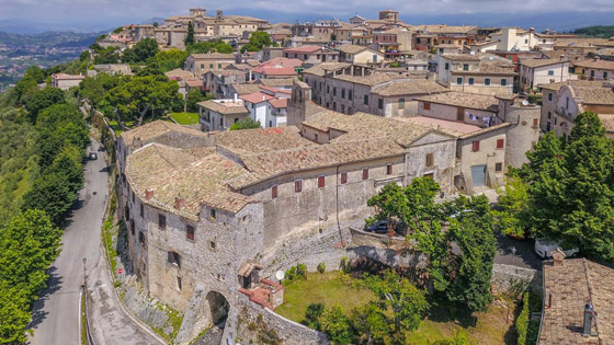 صروح دينية معروضة للبيع في كل إيطاليا.. إليكم نبذة عن بعض منها صورة رقم 1