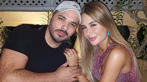 صور: أبرز النجوم العرب الذين تزوجوا من معجباتهم صورة رقم 9 صور: أبرز النجوم العرب الذين تزوجوا من معجباتهم صورة رقم 9