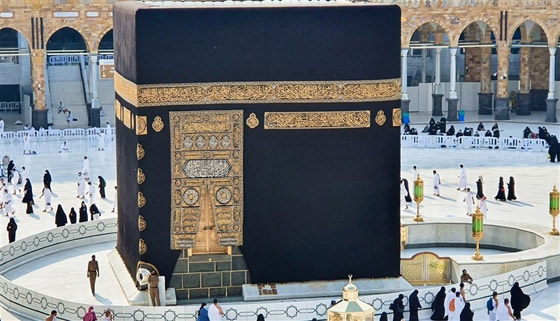 سماء مكة تشهد ظاهرة فكلية فريدة صورة رقم 5