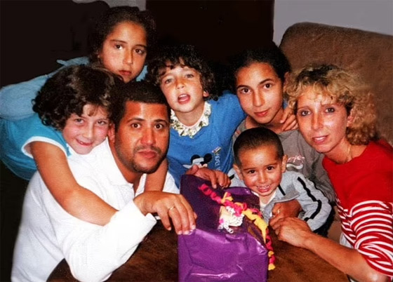 مذبحة مروعة.. أم بلجيكية نحرت أطفالها الـ5 وأغرقت أحدهم بمغطس! صورة رقم 10 مذبحة مروعة.. أم بلجيكية نحرت أطفالها الـ5 وأغرقت أحدهم بمغطس! صورة رقم 10