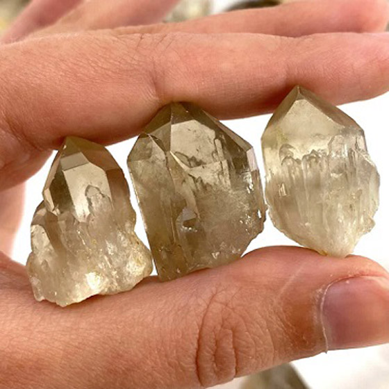 5 أحجار كريمة مرتبطة بأساطير.. الجمشت للحماية من السموم والإسكندرية للحظ صورة رقم 4