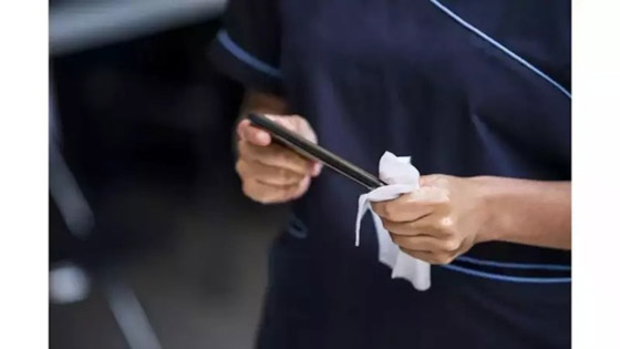 خطوات للحفاظ على الهاتف المحمول بعد تعرضه للبلل صورة رقم 3