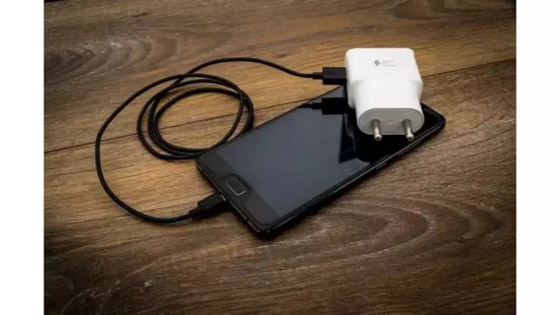 خطوات للحفاظ على الهاتف المحمول بعد تعرضه للبلل صورة رقم 4