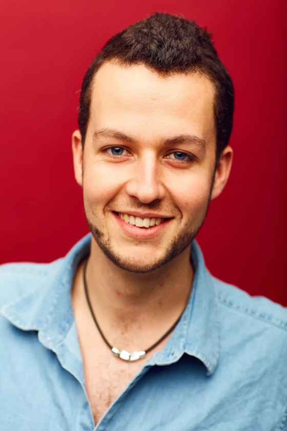 يعالج المصابين بفقدان الشهية باستخدام الكوميديا صورة رقم 2