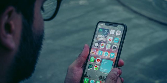 آبل تعلن الحرب على هواتف آندرويد رخيصة الثمن بهاتفها الجديد صورة رقم 5