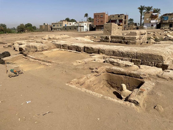 كتشاف تمثال لأبو الهول بـ كتشاف تمثال لأبو الهول بـ